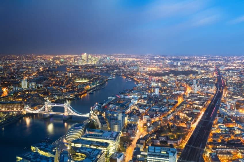 Aerial-View-of-London-from-shard