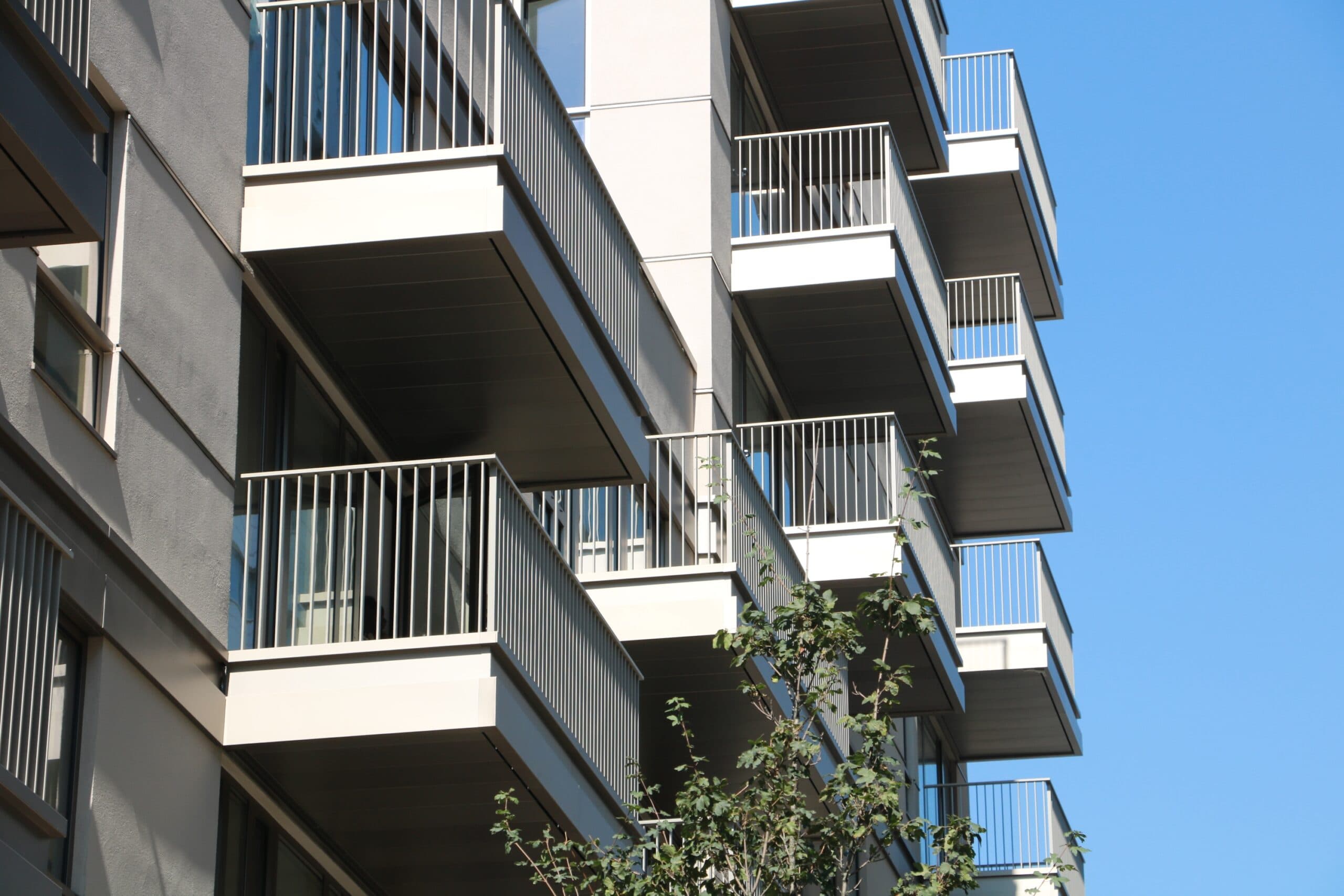 Greenwich-M116-Balconies.jpg
