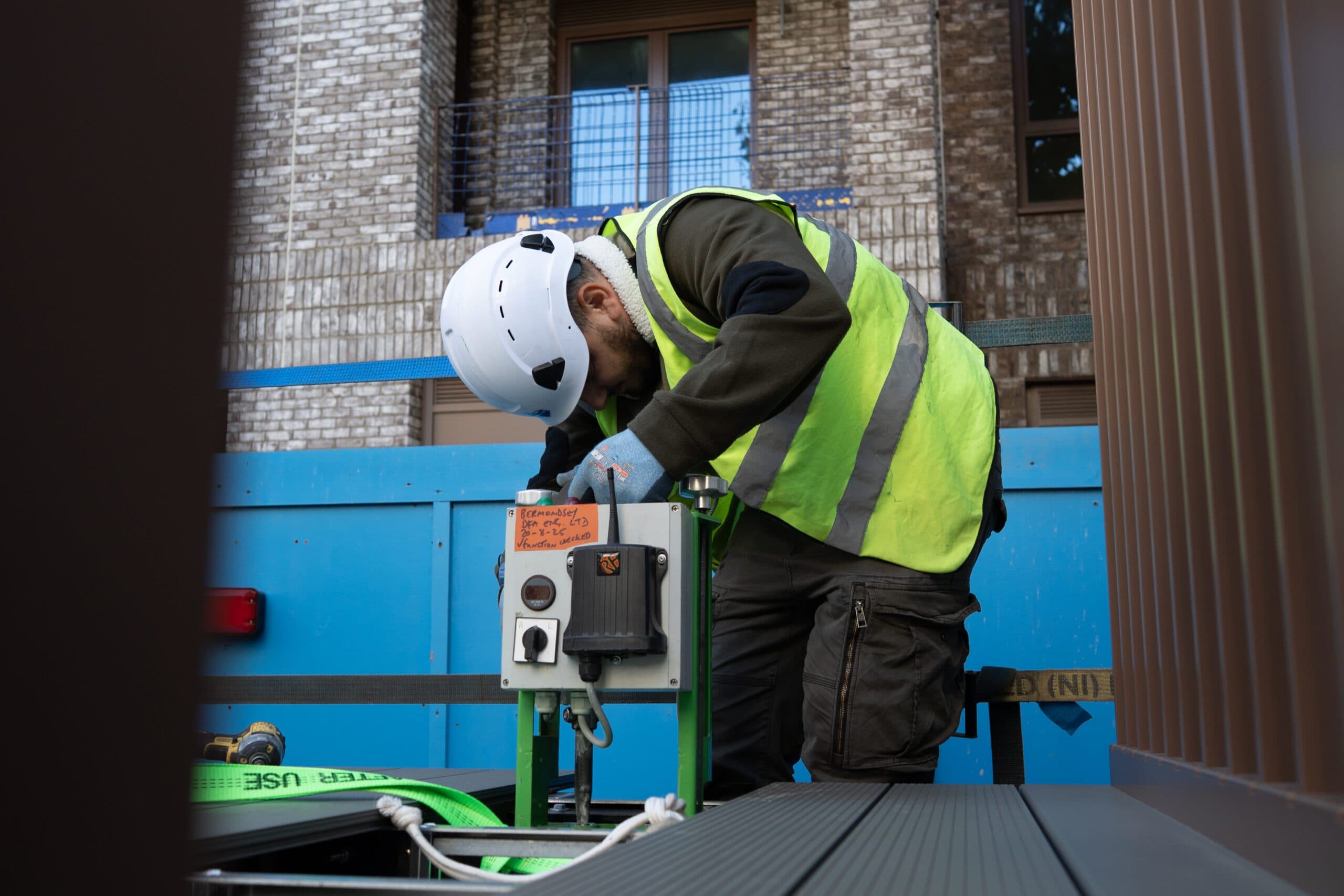 Bermondsey Balcony Install Remote Locker Device